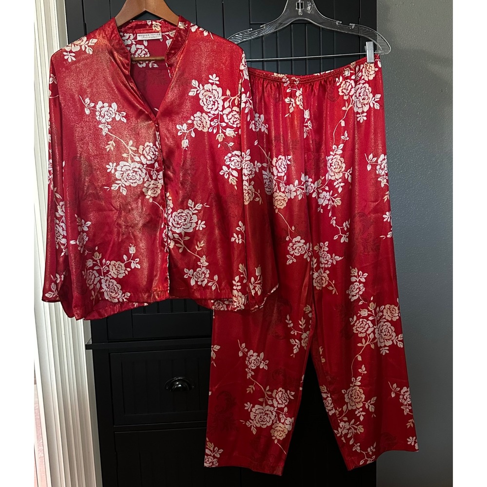 Morgan Taylor Intimates Pajama Set Womens Large Red Floral Satin Long Sleeve